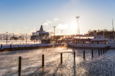 Helsinki kış, gemiler ve buz, dolgu 