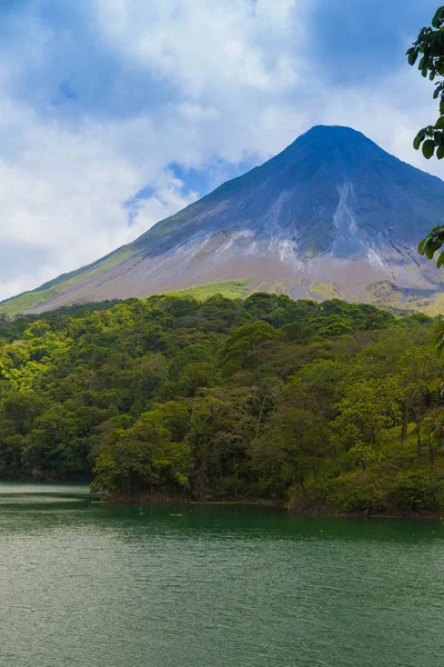 Vulcão Arenal Costa Rica Imagens De Bancos De Imagens