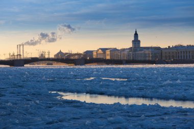 Saint Petersburg, Rusya. Neva Nehri. Kış.