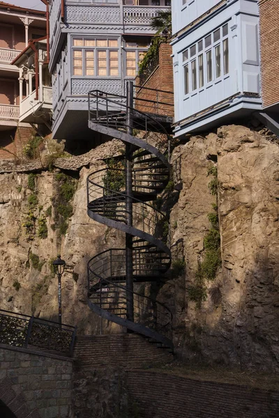 Tiflis geleneksel bir Balkonlu ev. Eski şehir