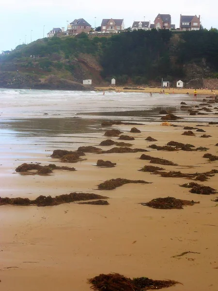 Praia de areia na Bretanha — Fotografia de Stock