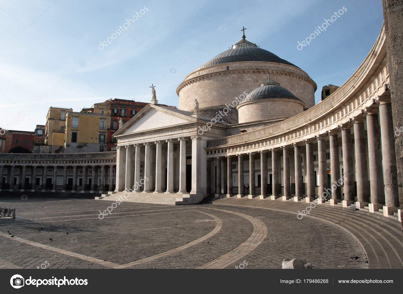 Piazza Plebiscito Basilica Di San Francesco Di Paola - 