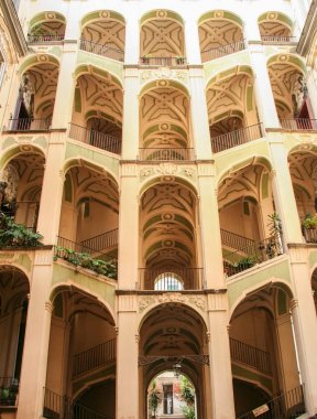 Naples adlı - İtalya - 08/31/2016 - tarihinde XVII yy Sanfelice mimar tarafından Palazzo dello spagnolo bilinen barok saray