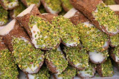 Sicilyalı cannoli