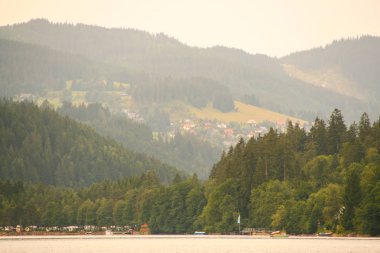 Bir Titisee Gölü 