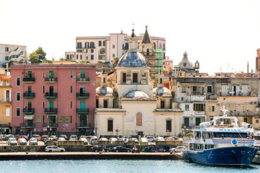 Pozzuoli bağlantı noktası