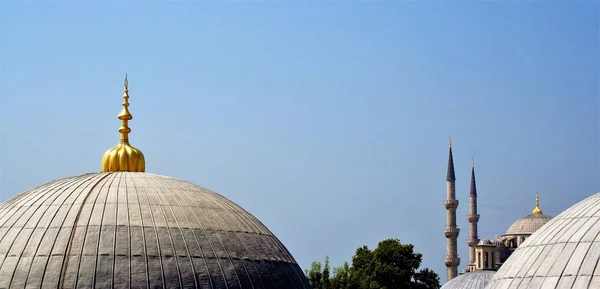 Golden dome of santa sofia mosque — Stock Photo, Image