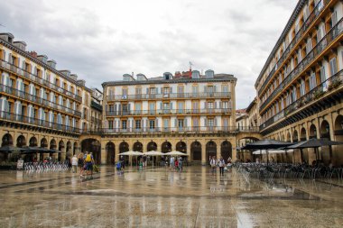 Plaza birleşimi