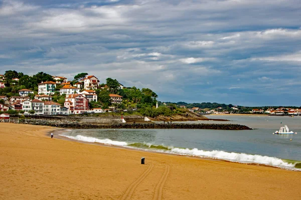 The coast and beach of saint jean de luz — Stock Photo, Image