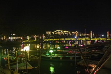Hoi An geceleri