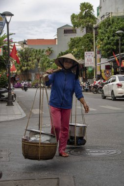 İnsanları renklendir