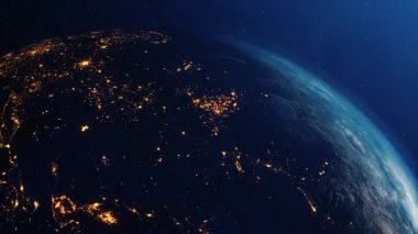 Yeryüzü Gezegeni 'nin görüldüğü gece Uzay İstasyonu' nu aydınlatır..