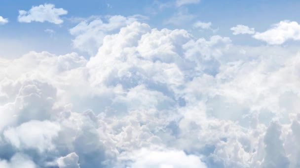 Beau ciel bleu avec nuages Boucle Animation Fond d'écran vert . — Video