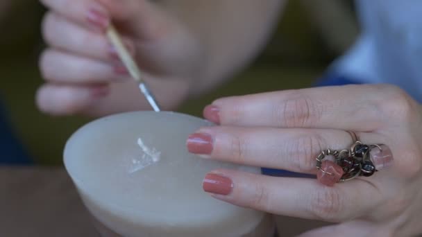 制作的蜡烛，手工制作的装饰 — 图库视频影像
