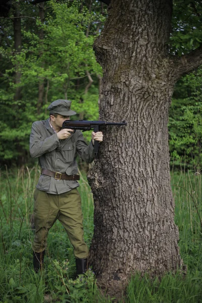 Στρατιώτης ουκρανικό αντάρτικο στρατό, πολεμικό παιχνίδι, με βάση τα γεγονότα του απελευθερωτικού αγώνα του β ' Παγκοσμίου πολέμου — Φωτογραφία Αρχείου