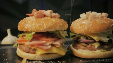 Lezzetli lokanta masada. Akşam yemeği hazır. Fast food Cafe tipik yemek, dolly atış