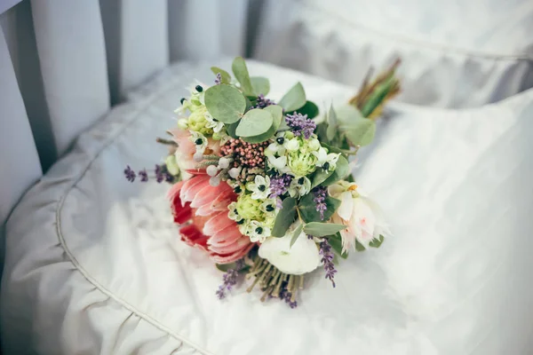 Hermoso ramo de boda nupcial — Foto de Stock