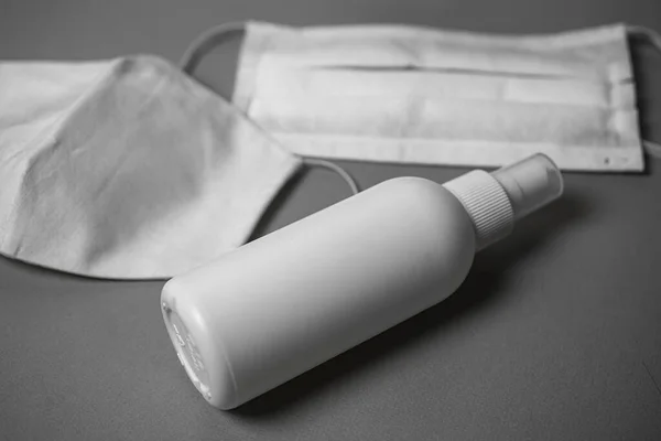 Egyszer Használatos Szövet Védő Maszk Vírusok Ellen Covid Szanitálószer Fehér — Stock Fotó