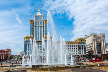 Saransk, Rusya - 05 Nisan 2018: Mordovia Devlet Üniversitesi Nikolai Ogarev sonra adlı Bina Modern.