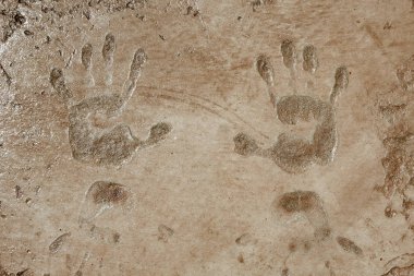 Dokulu deseni el pulları ile beton