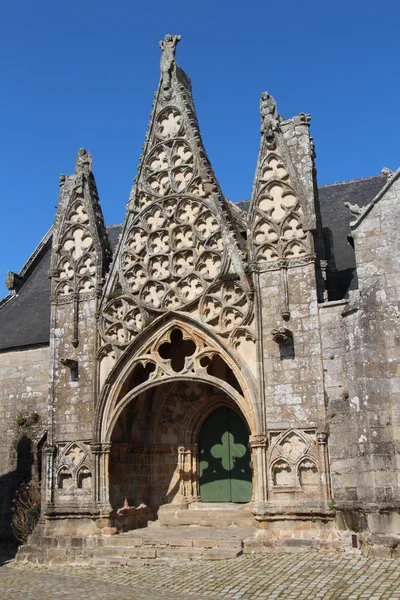 Puerta de Notre Dame de Roscudon en Pont-Croix — Foto de Stock