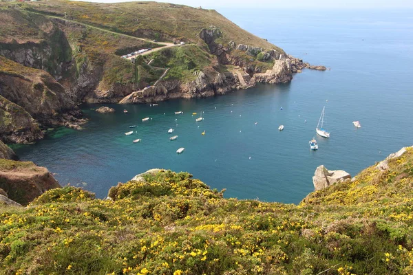 Brezellec harbor in Cleden Cap Sizun — Stock Photo, Image