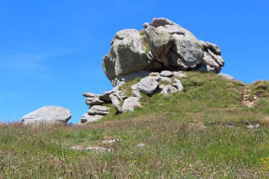 Beg-Monom rock in Plouguerneau