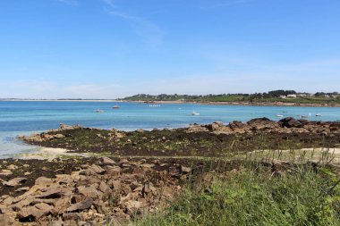 Plouguerneau kıyılarında