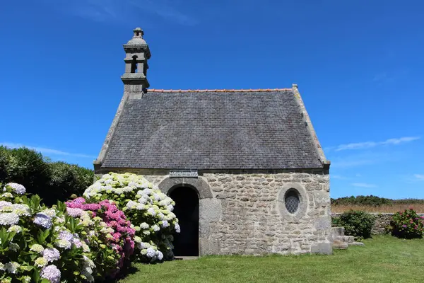 Oratory of Saint Michel chapel in Plouguerneau — Stock Photo, Image