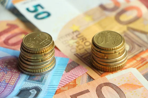 Euro coins and notes — Stock Photo, Image