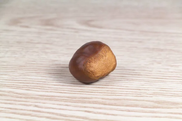 Kacang di atas meja kayu — Stok Foto