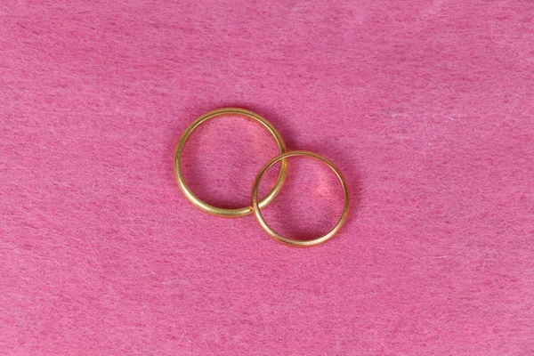 Two wedding rings — Stock Photo, Image