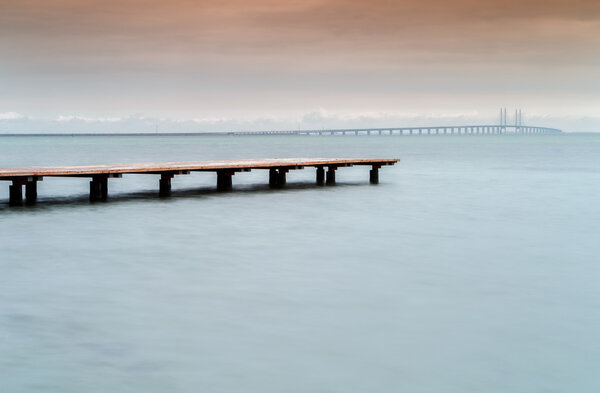 мост на континент между Мальмо Швеция
 