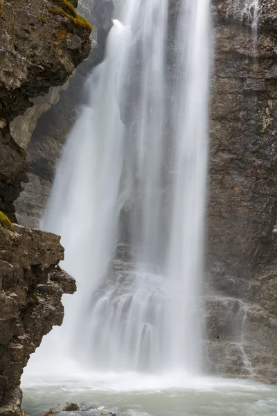 Flodløb ved Johnson Canyon - Stock-foto