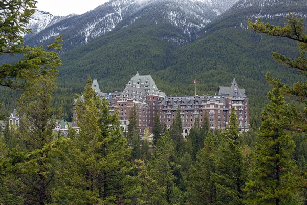 Ünlü Banff bahar otel — Stok fotoğraf