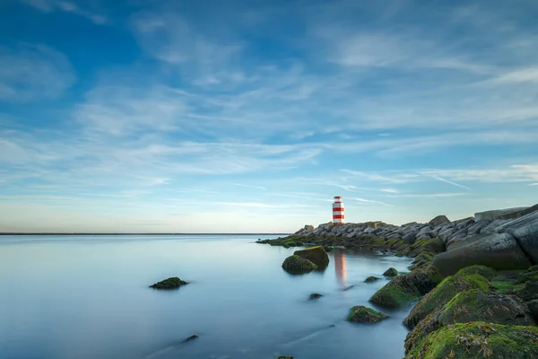 Vuurtoren aan de Noordzee — Stockfoto