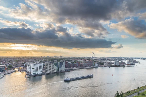 Kijk op de hoofdstad Amsterdam — Stockfoto