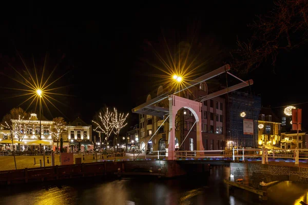 Nizozemsko Alkmaar centrum města — Stock fotografie