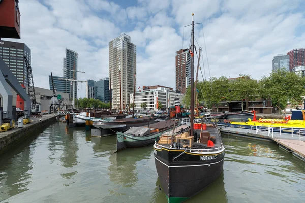 查看关于运河在鹿特丹 — 图库照片