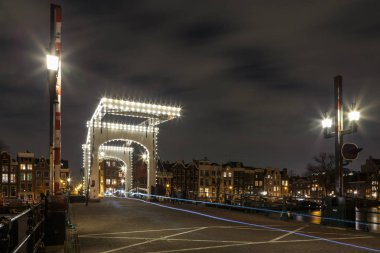  Cityscape Amsterdam ünlü kanalları