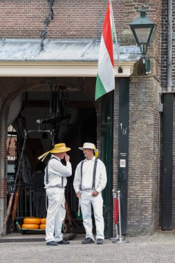Ünlü Hollandalı peynir pazarı