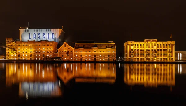 沃尔默荷兰12月21日 2017 老厂莱西在河边 Zaan 在傍晚时分 工厂仍在使用中 Zaanse Schans — 图库照片