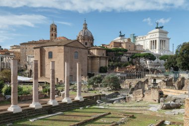 Roman Forum Roma, İtalya - dünyanın en ünlü yerlerinden. 