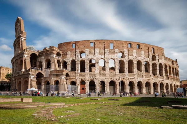 ローマ イタリア 2018年11月16日 晴れた朝にコロッセオの広い角度のパノラマのインテリアビュー — ストック写真