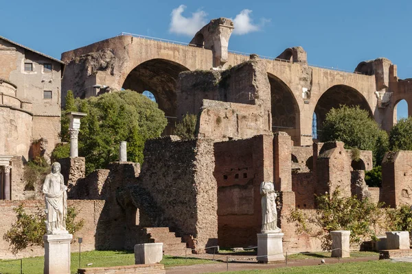 Roma Forumunun Eski Kalıntıları — Stok fotoğraf