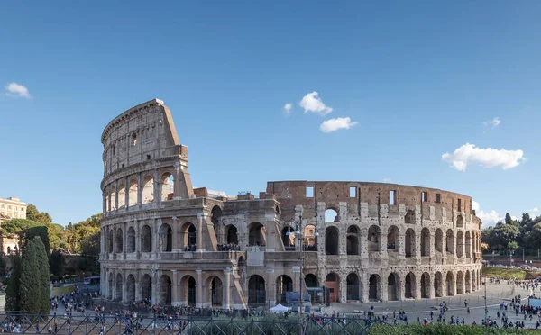 Colisée Rome Italie Avec Ciel Bleu Clair — Photo