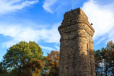Botanik bahçesinde Bismarckturm