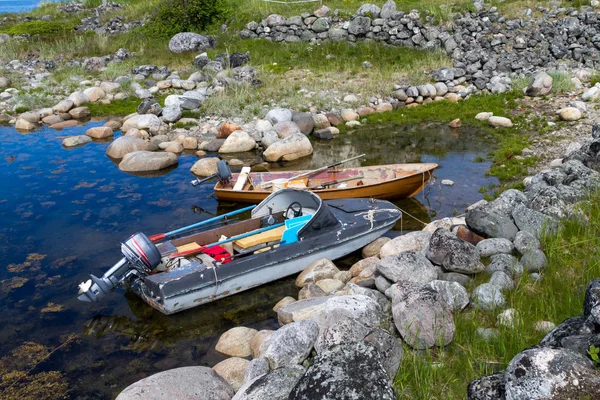 Tekneler Bolşoy Zayatsky Adası'beyaz deniz, Rusya Federasyonu