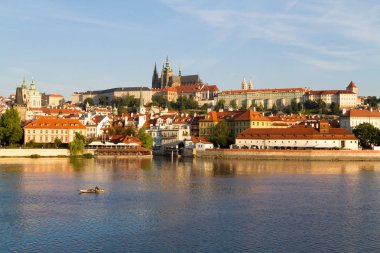Prag'da tarihi çeyrek Hradschin görünümünü.