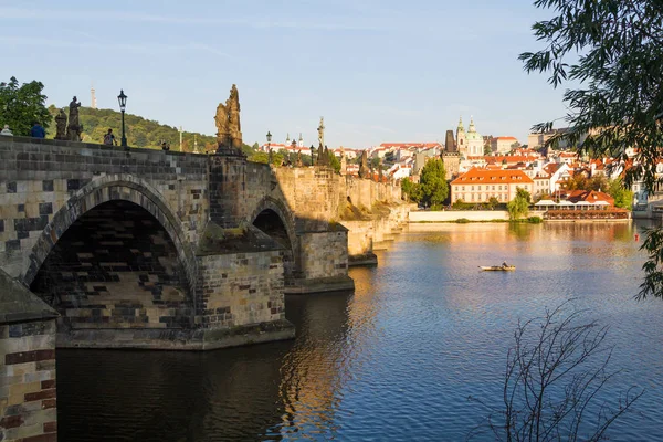 Vista del Puente de Carlos en Praga . — Foto de Stock
